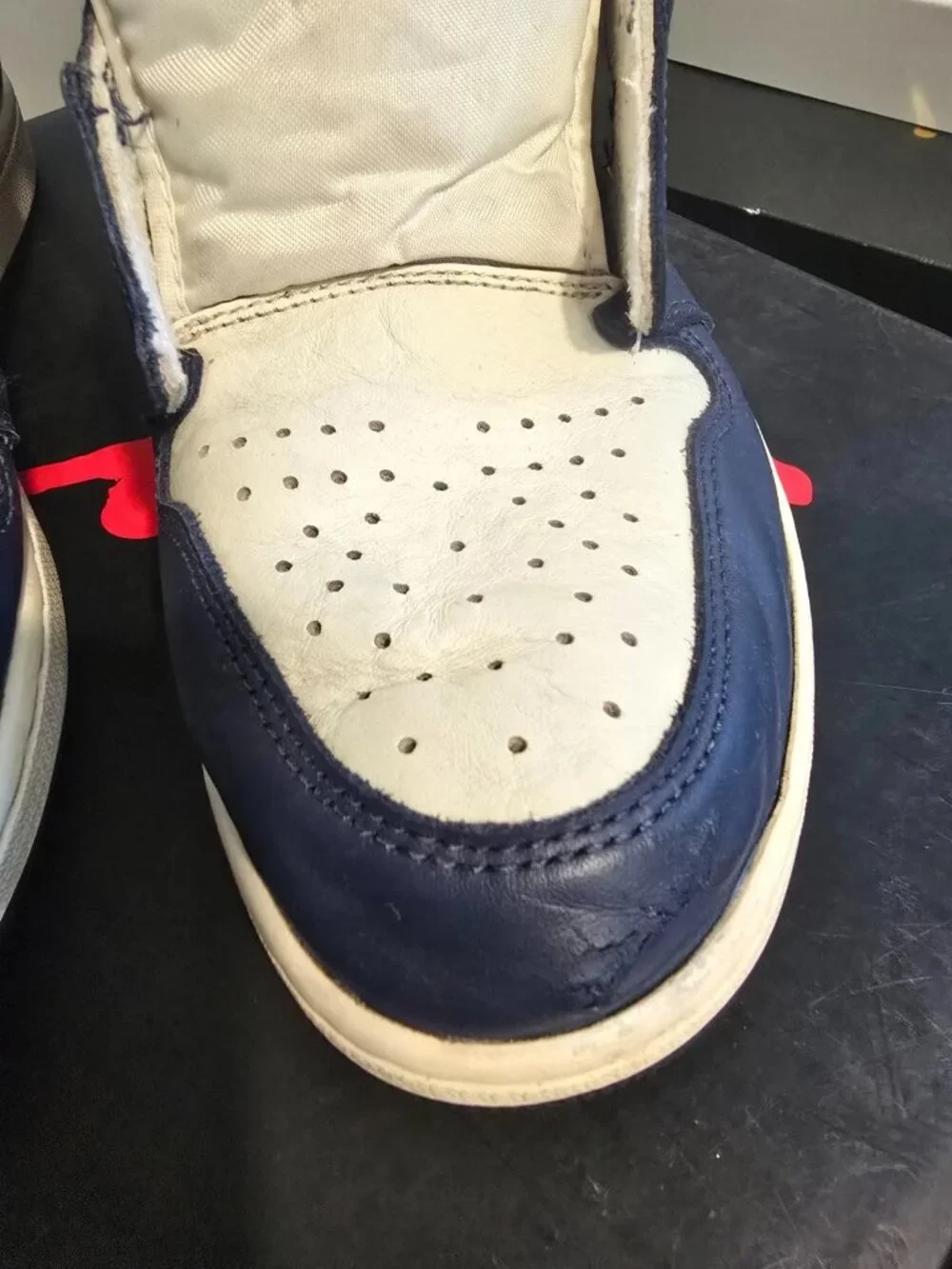 Jordan 1 Retro OG High Obsidian UNC 2019, 666088-140